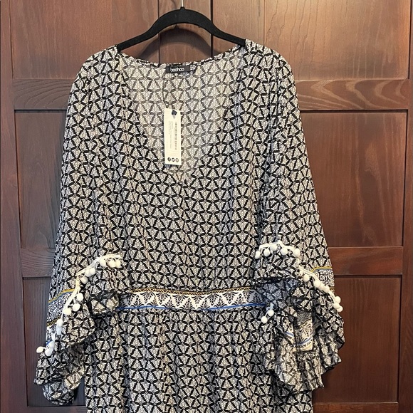 FINAL DRoP 🤠 Boohoo ~ HAYLEY TRIM DETAIL WIDE SLEEVE SKATER - Picture 4 of 9